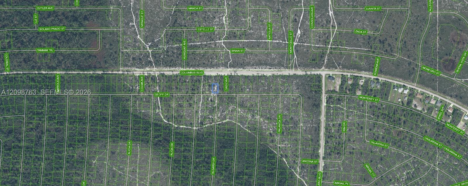 На продажу: $12,900 (0.23 acres)