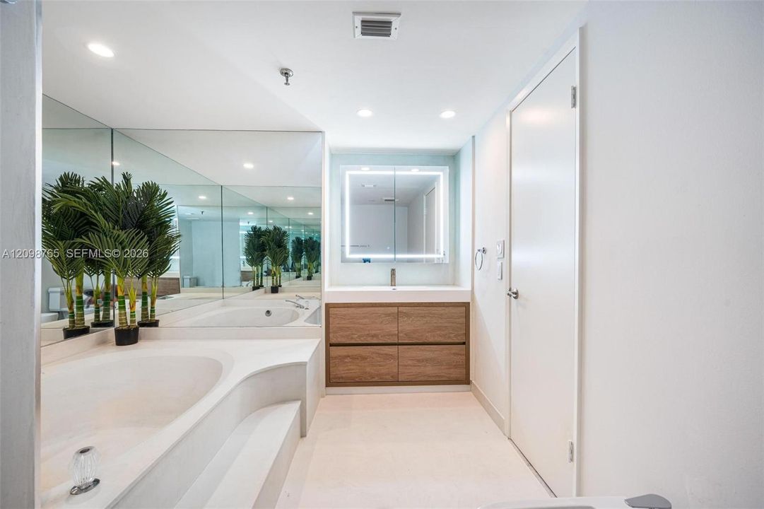 For Rent: $15,000 (3 beds, 3 baths, 2388 Square Feet)