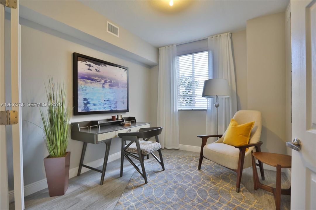 For Rent: $4,365 (2 beds, 2 baths, 1168 Square Feet)