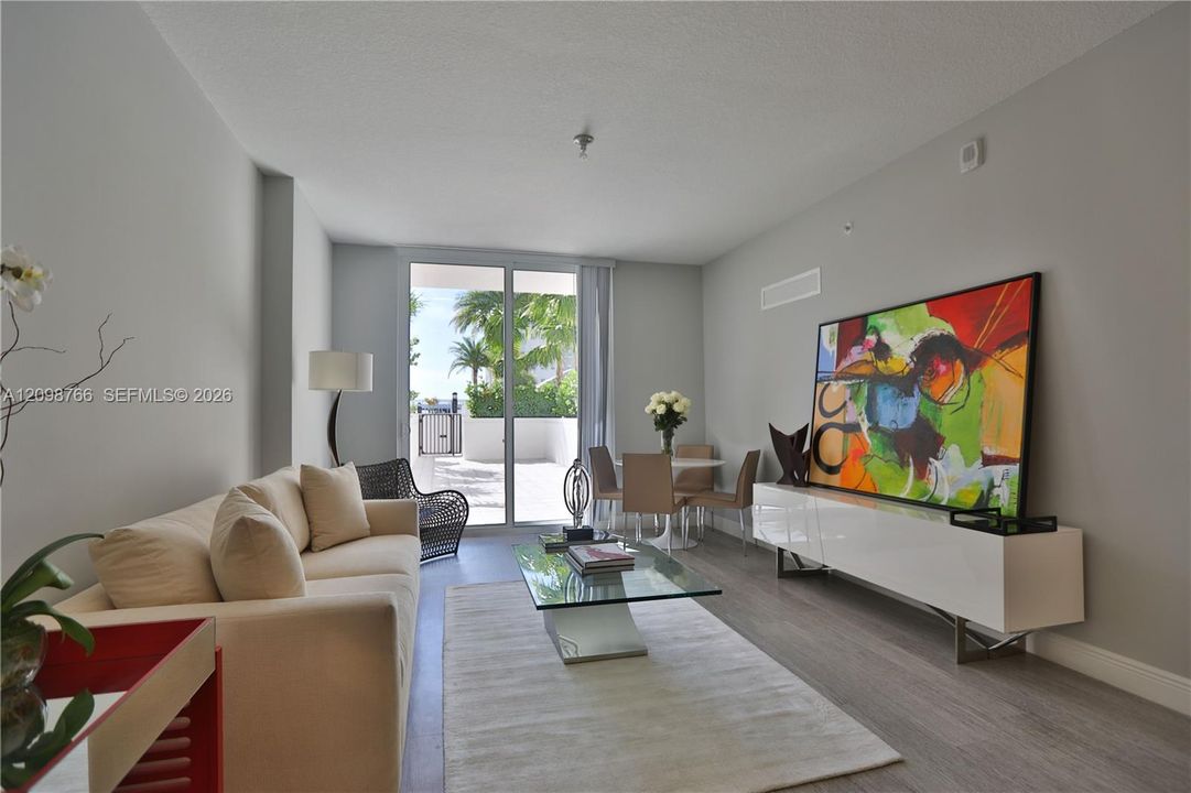 For Rent: $4,365 (2 beds, 2 baths, 1168 Square Feet)