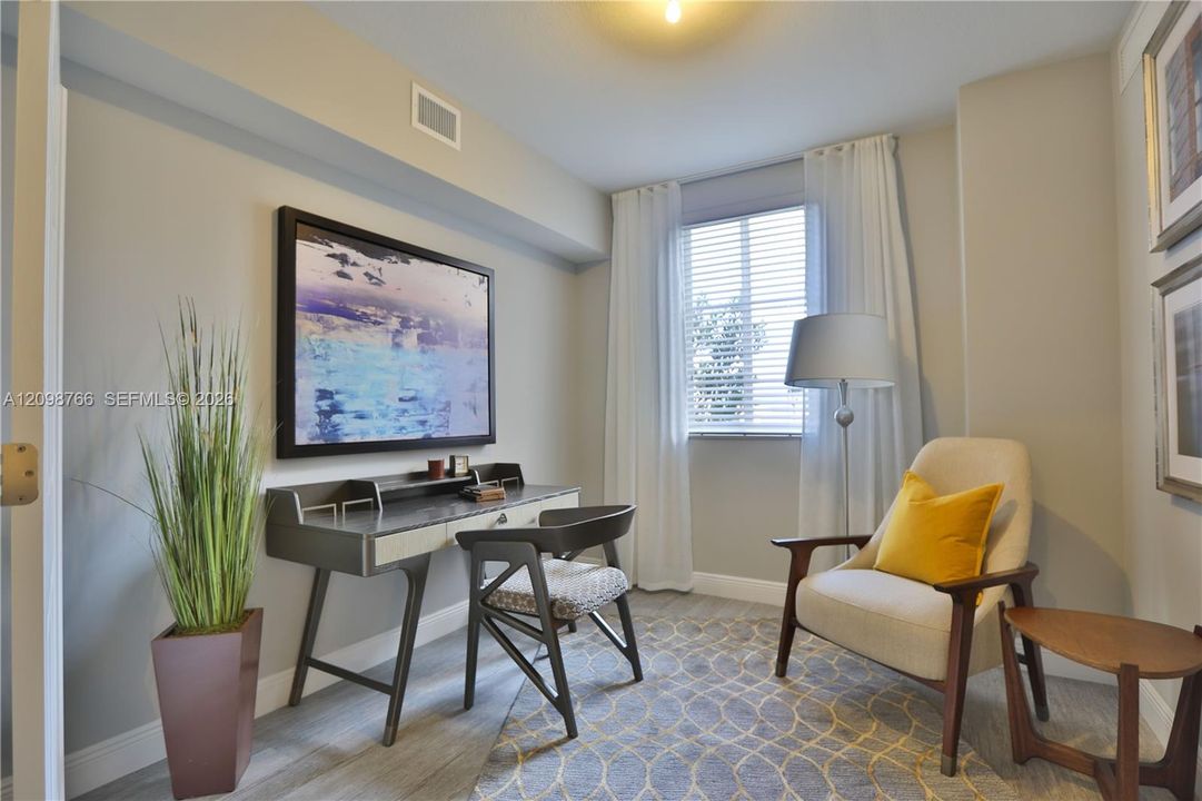 For Rent: $4,365 (2 beds, 2 baths, 1168 Square Feet)