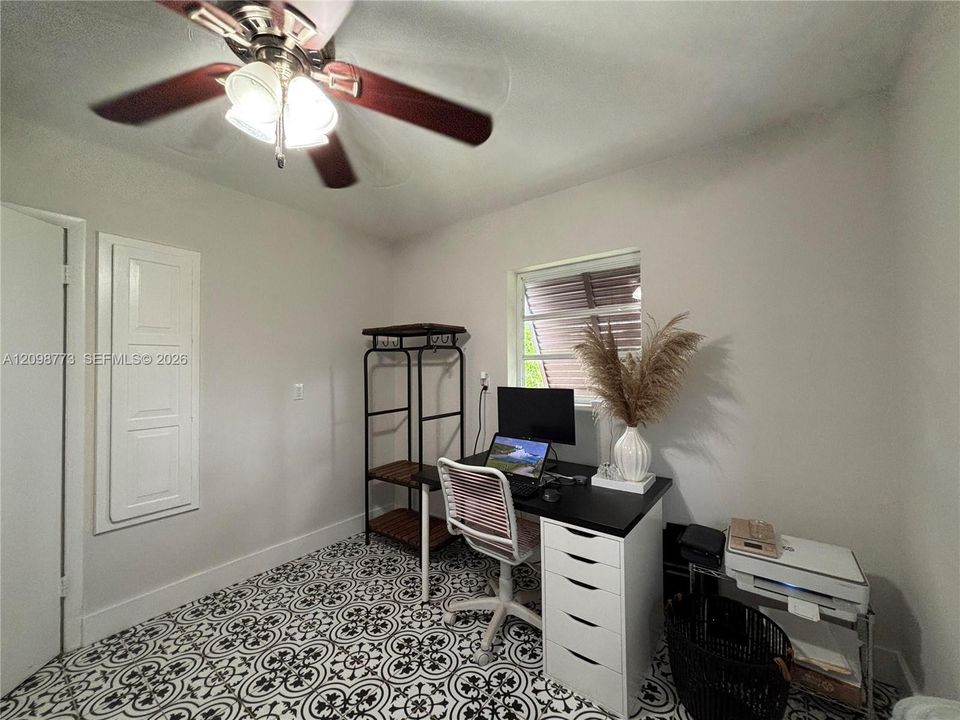 For Sale: $1,299,000 (3 beds, 2 baths, 2449 Square Feet)