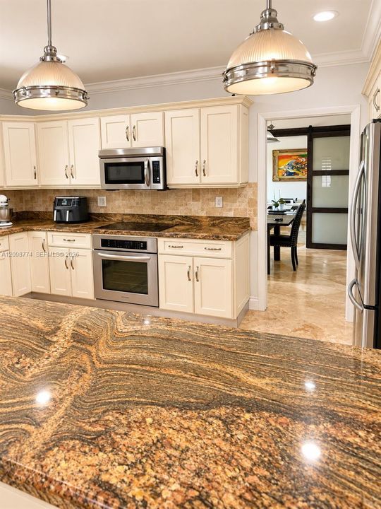 For Sale: $1,250,000 (4 beds, 4 baths, 3134 Square Feet)
