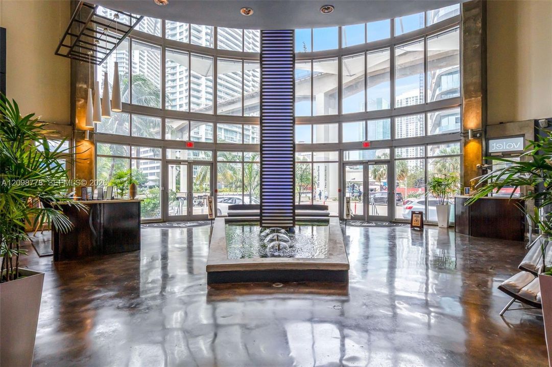 For Rent: $4,750 (2 beds, 2 baths, 1255 Square Feet)