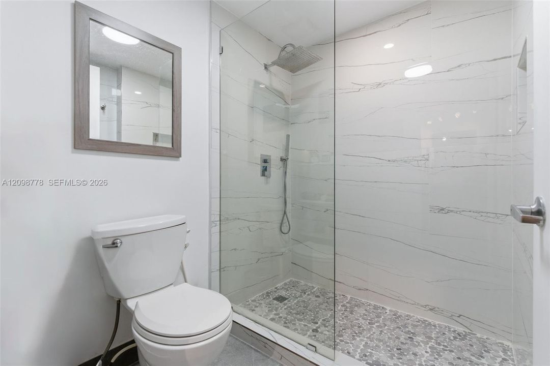 For Rent: $4,750 (2 beds, 2 baths, 1255 Square Feet)