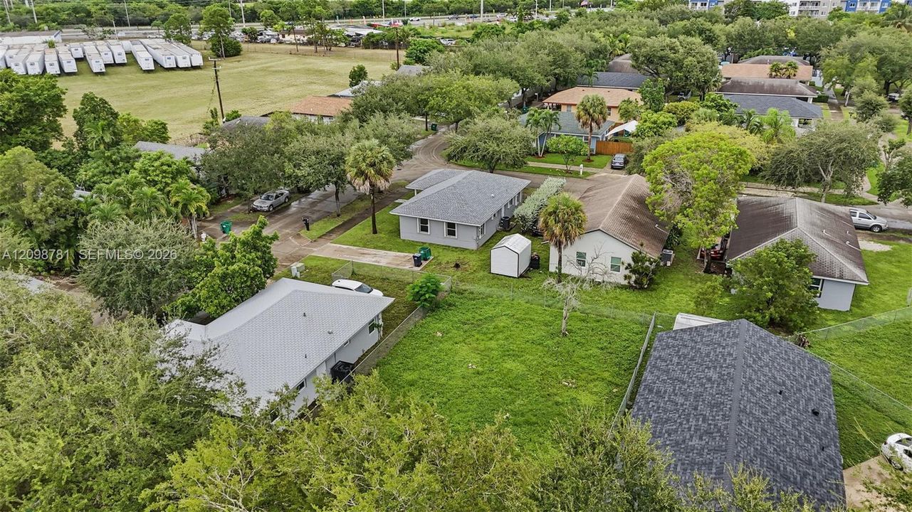 En Venta: $160,000 (0.09 acres)