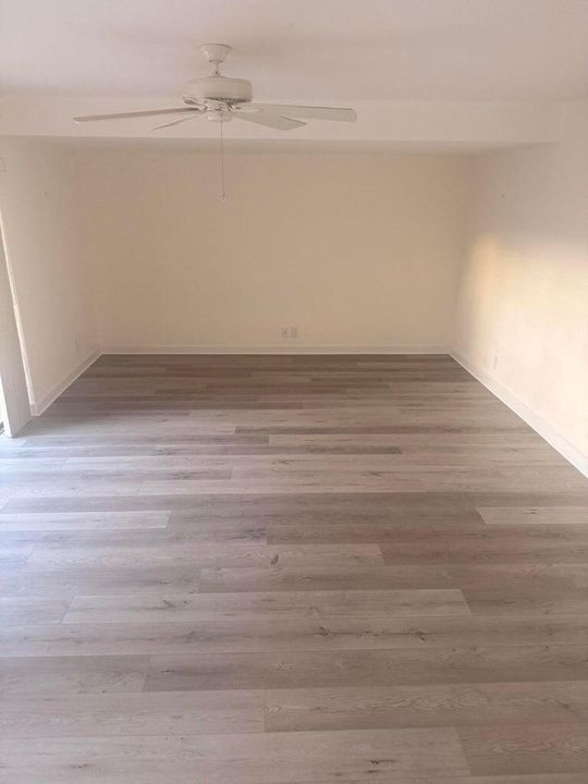 Living Room RB unfurnished