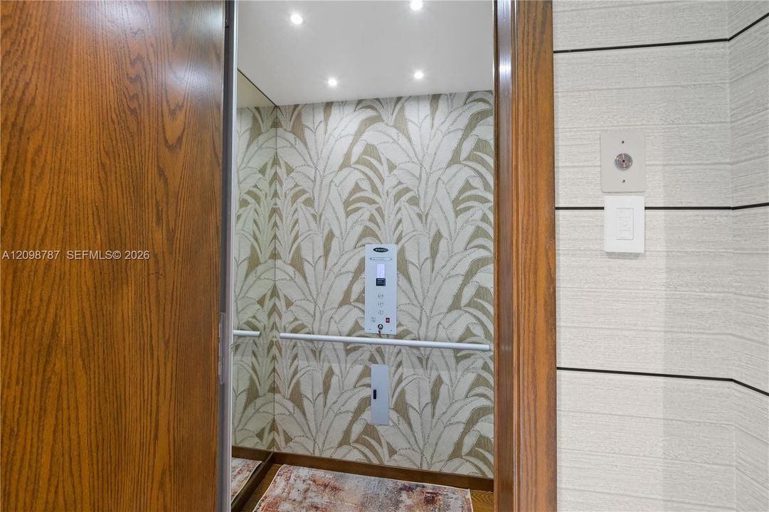 Elevator