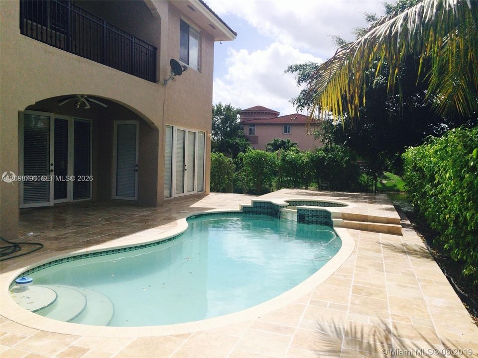 For Rent: $6,100 (5 beds, 4 baths, 3431 Square Feet)