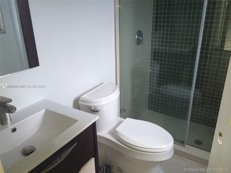For Rent: $6,100 (5 beds, 4 baths, 3431 Square Feet)