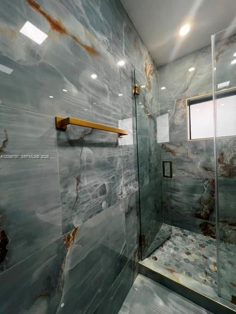 For Sale: $589,000 (3 beds, 2 baths, 1122 Square Feet)