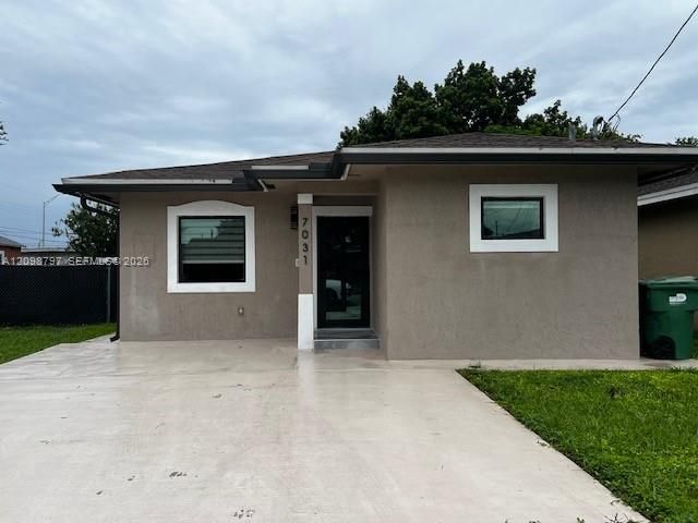 For Sale: $589,000 (3 beds, 2 baths, 1122 Square Feet)