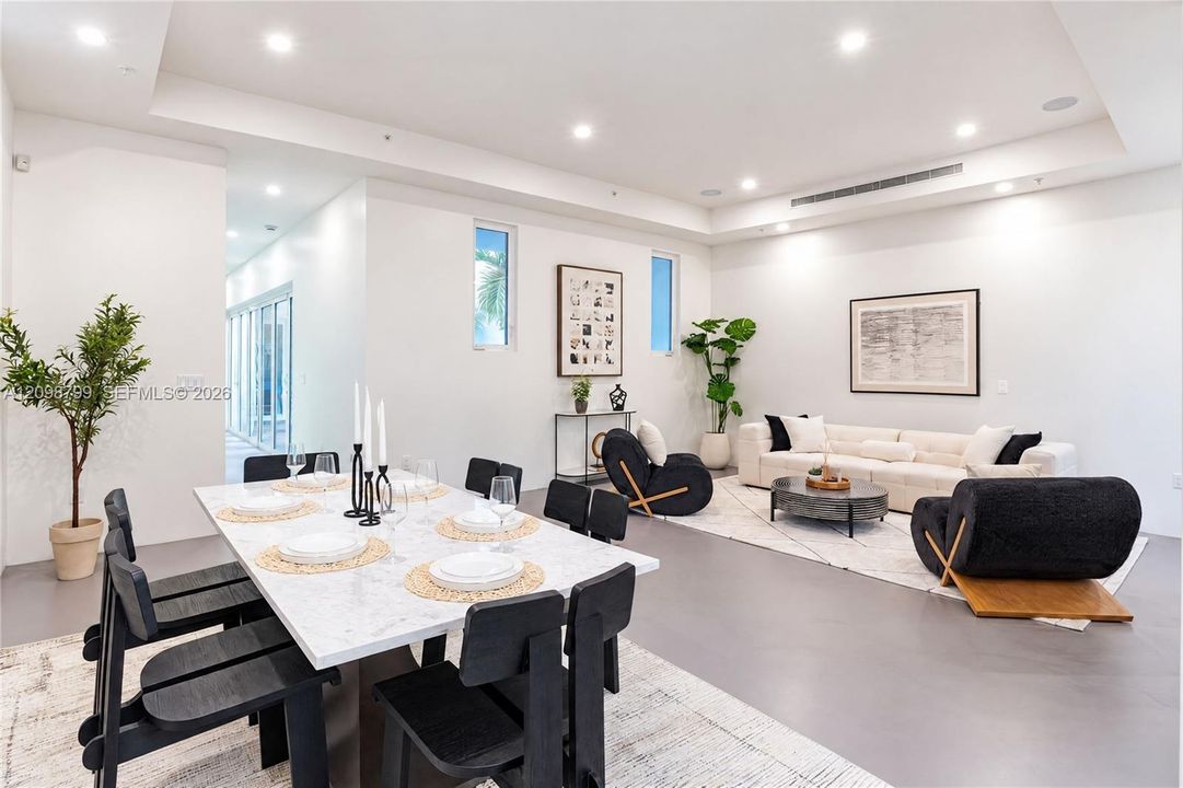 For Sale: $2,995,000 (3 beds, 3 baths, 2976 Square Feet)