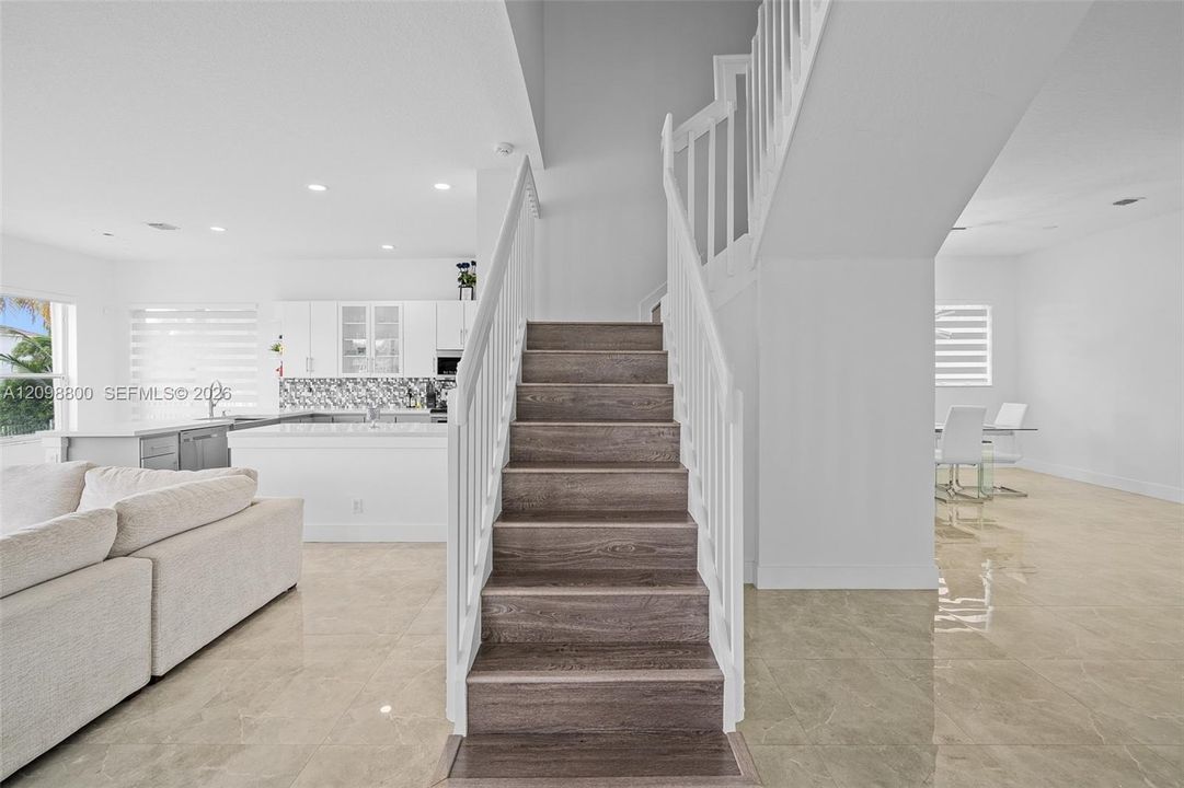 For Rent: $6,500 (4 beds, 3 baths, 3080 Square Feet)