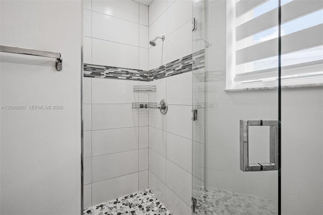 For Rent: $6,500 (4 beds, 3 baths, 3080 Square Feet)