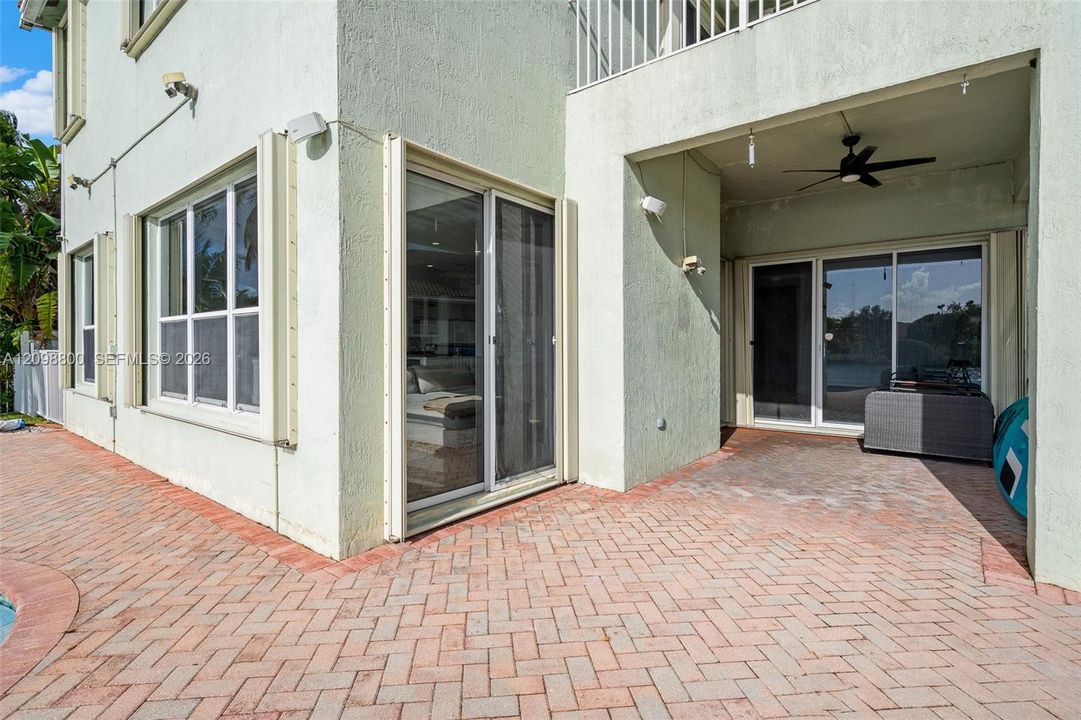 For Rent: $6,500 (4 beds, 3 baths, 3080 Square Feet)