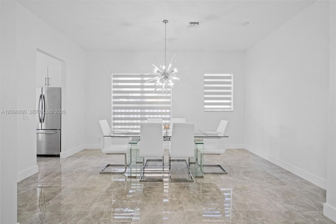 For Rent: $6,500 (4 beds, 3 baths, 3080 Square Feet)