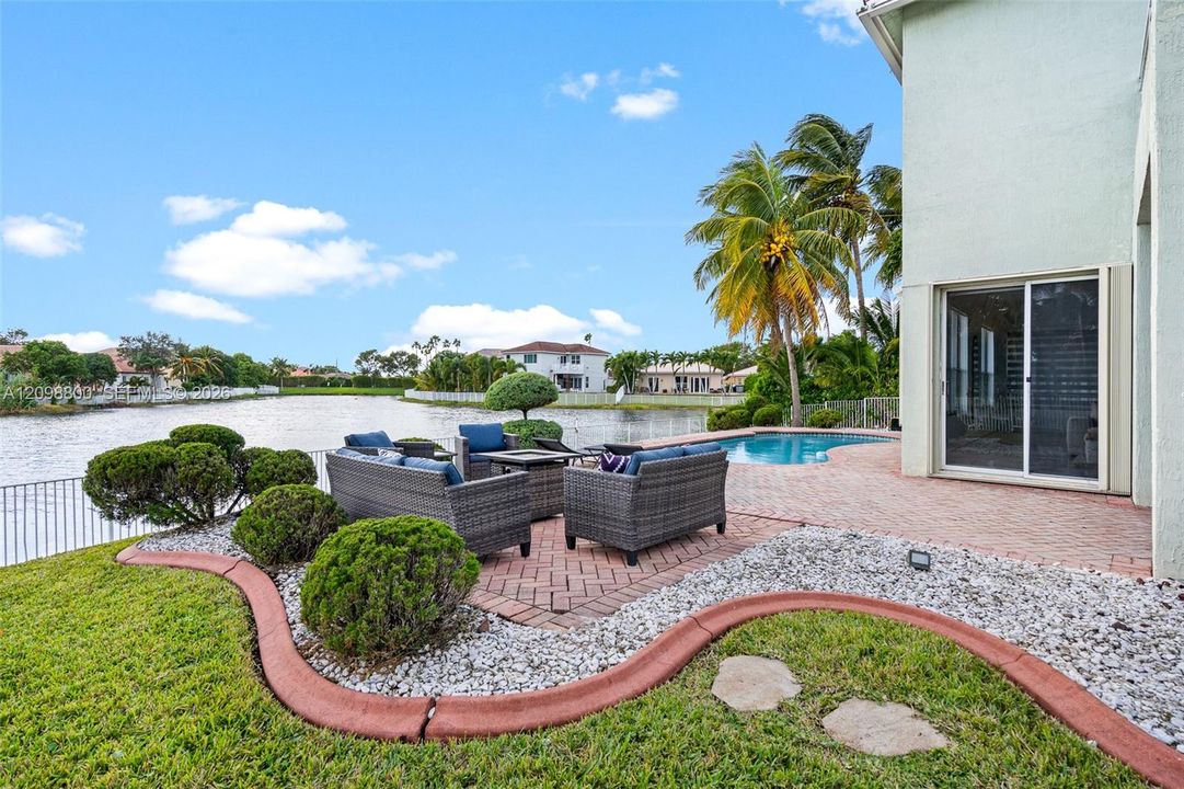 For Rent: $6,500 (4 beds, 3 baths, 3080 Square Feet)