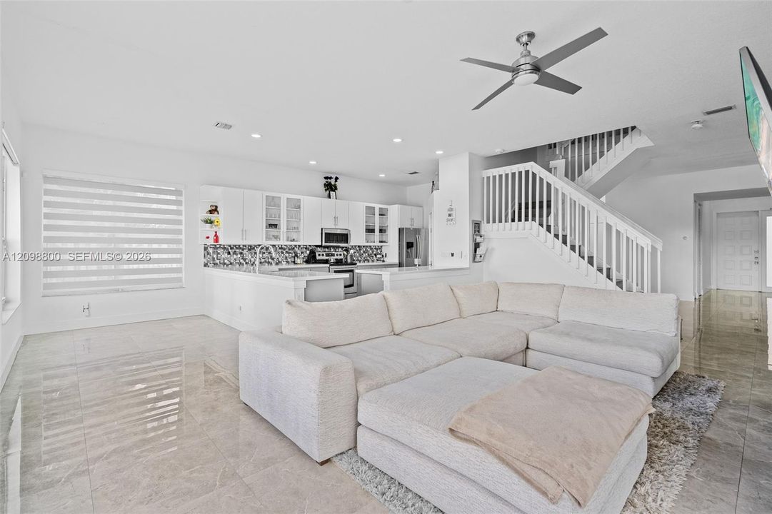 For Rent: $6,500 (4 beds, 3 baths, 3080 Square Feet)
