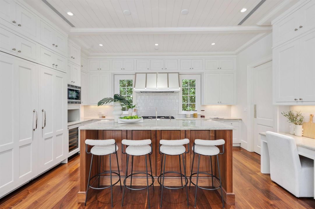 9 - Kitchen