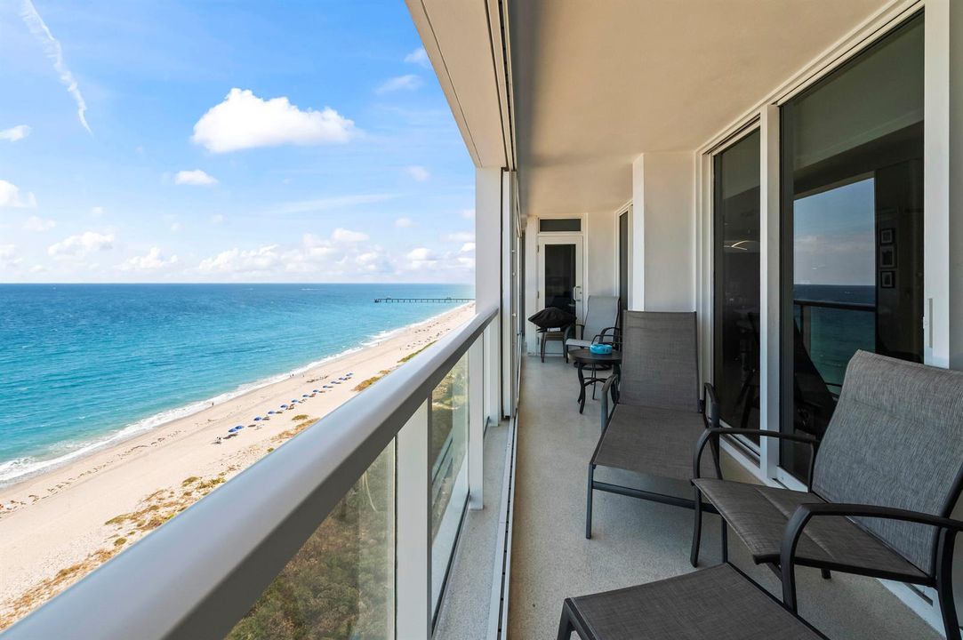OCEANFRONT Balcony