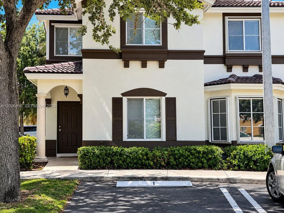 For Rent: $3,000 (4 beds, 3 baths, 1475 Square Feet)