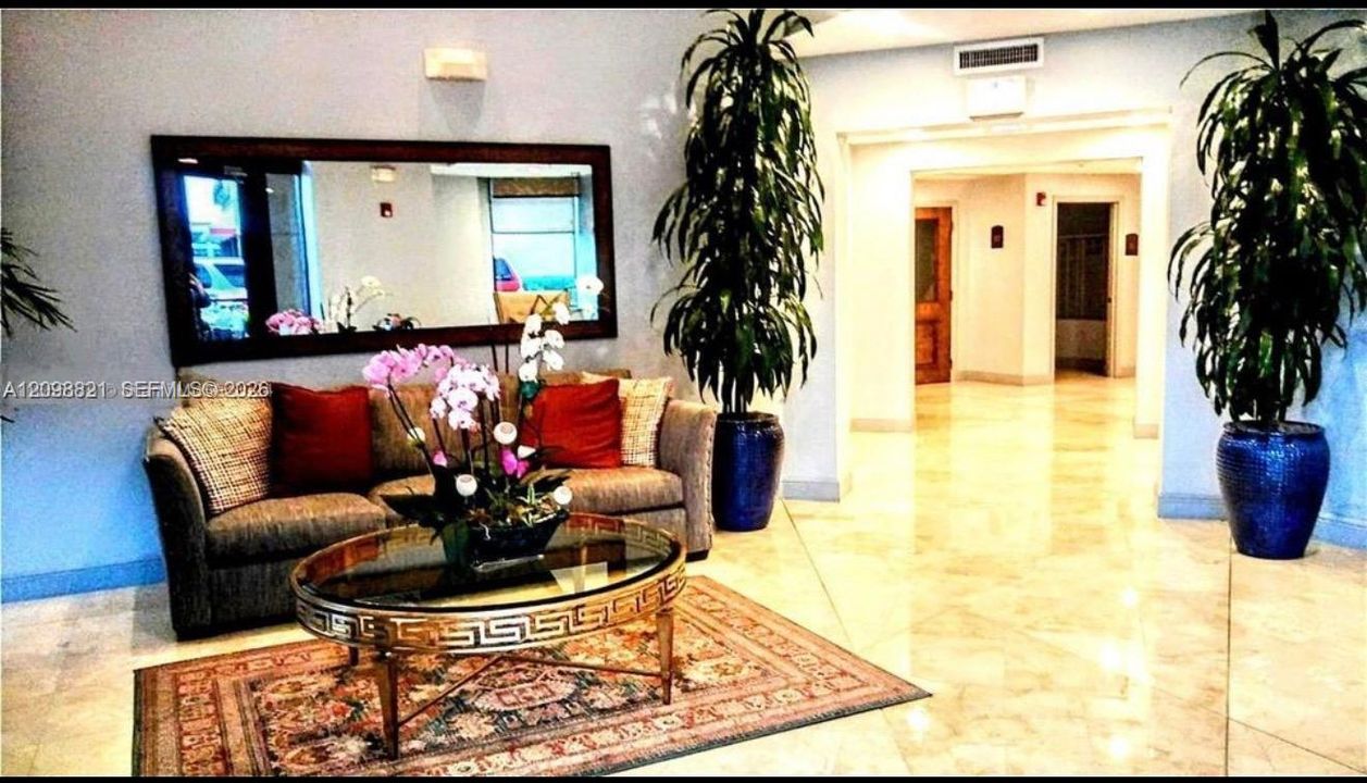 En Venta: $630,000 (3 camas, 2 baños, 1168 Pies cuadrados)