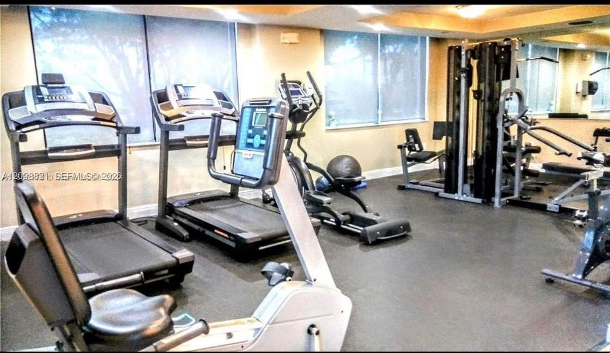 En Venta: $630,000 (3 camas, 2 baños, 1168 Pies cuadrados)