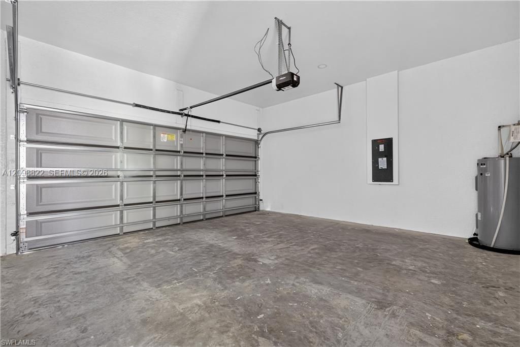 For Sale: $318,500 (4 beds, 2 baths, 1650 Square Feet)