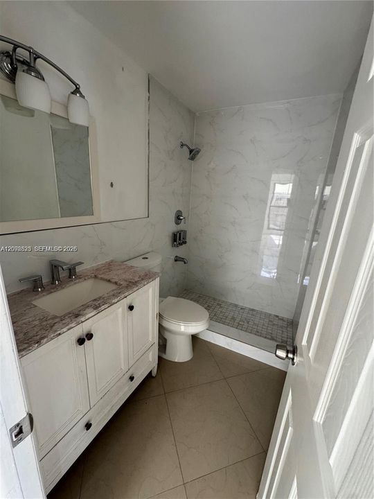 В аренду: $3,800 (4 спален, 2 ванн, 1822 Квадратных фут)