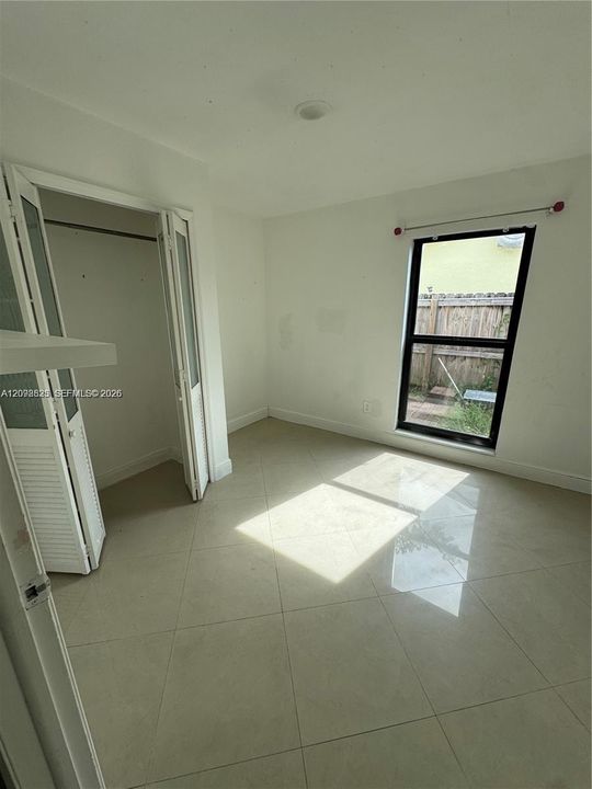 В аренду: $3,800 (4 спален, 2 ванн, 1822 Квадратных фут)