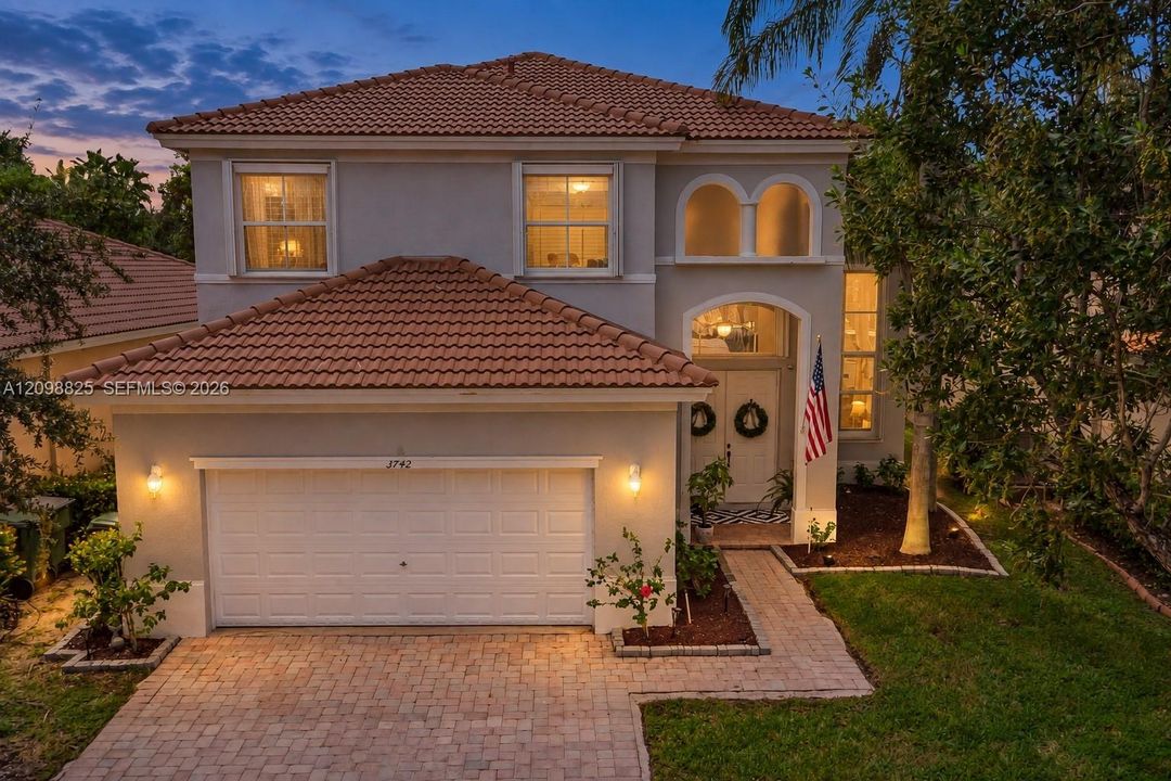 En Venta: $598,000 (4 camas, 3 baños, 2500 Pies cuadrados)