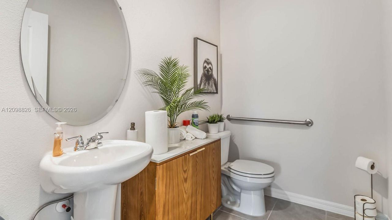 For Sale: $360,000 (4 beds, 2 baths, 1597 Square Feet)