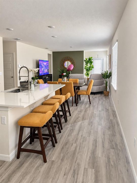 For Sale: $360,000 (4 beds, 2 baths, 1597 Square Feet)