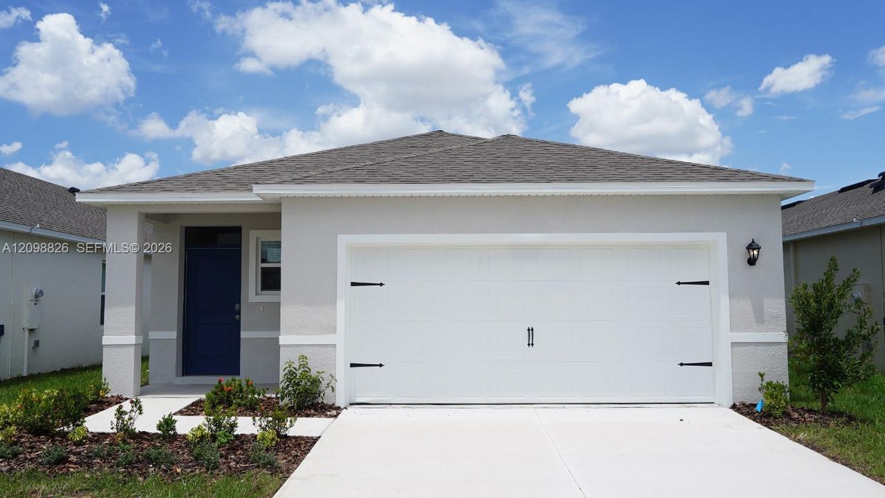 For Sale: $360,000 (4 beds, 2 baths, 1597 Square Feet)