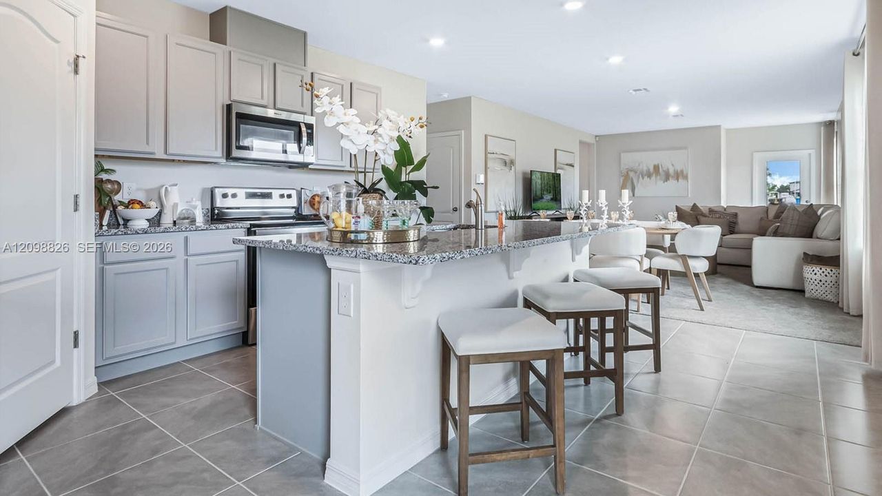 For Sale: $360,000 (4 beds, 2 baths, 1597 Square Feet)