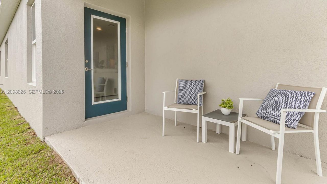 For Sale: $360,000 (4 beds, 2 baths, 1597 Square Feet)