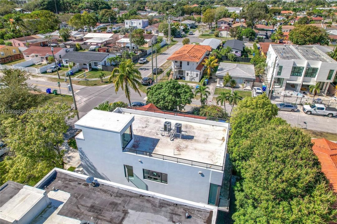 For Rent: $8,000 (3 beds, 2 baths, 2365 Square Feet)