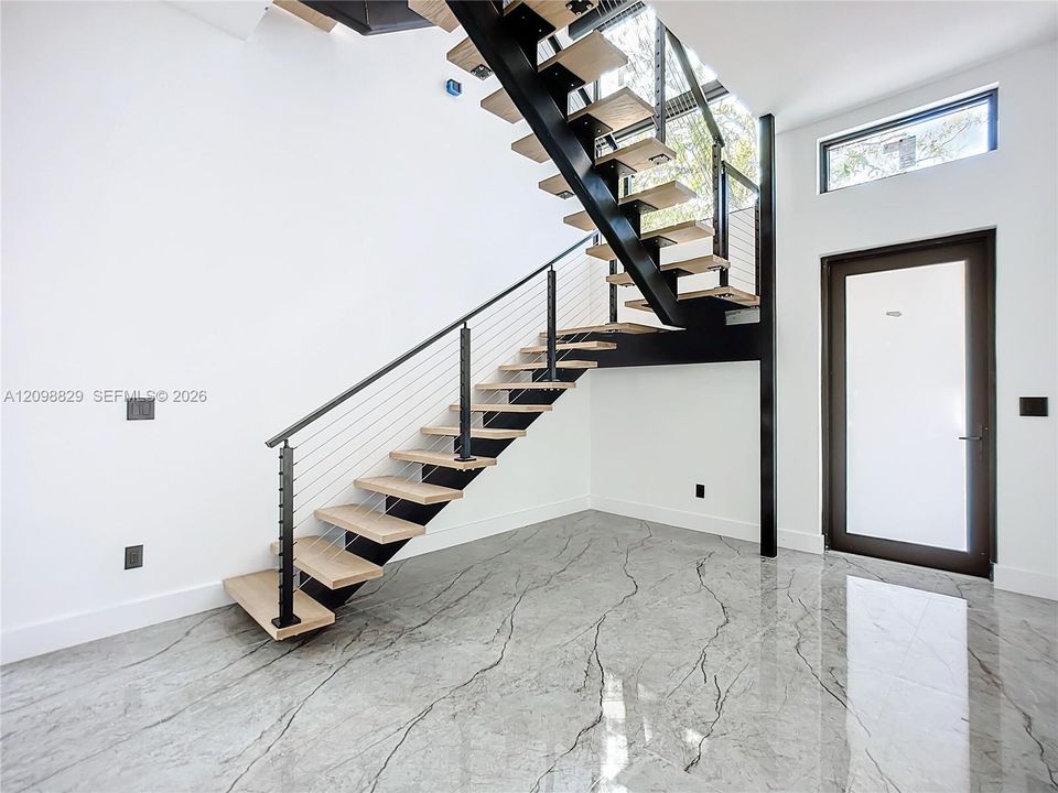 For Rent: $8,000 (3 beds, 2 baths, 2365 Square Feet)