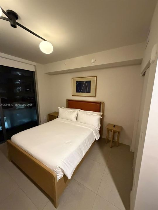 For Sale: $430,000 (0 beds, 1 baths, 321 Square Feet)
