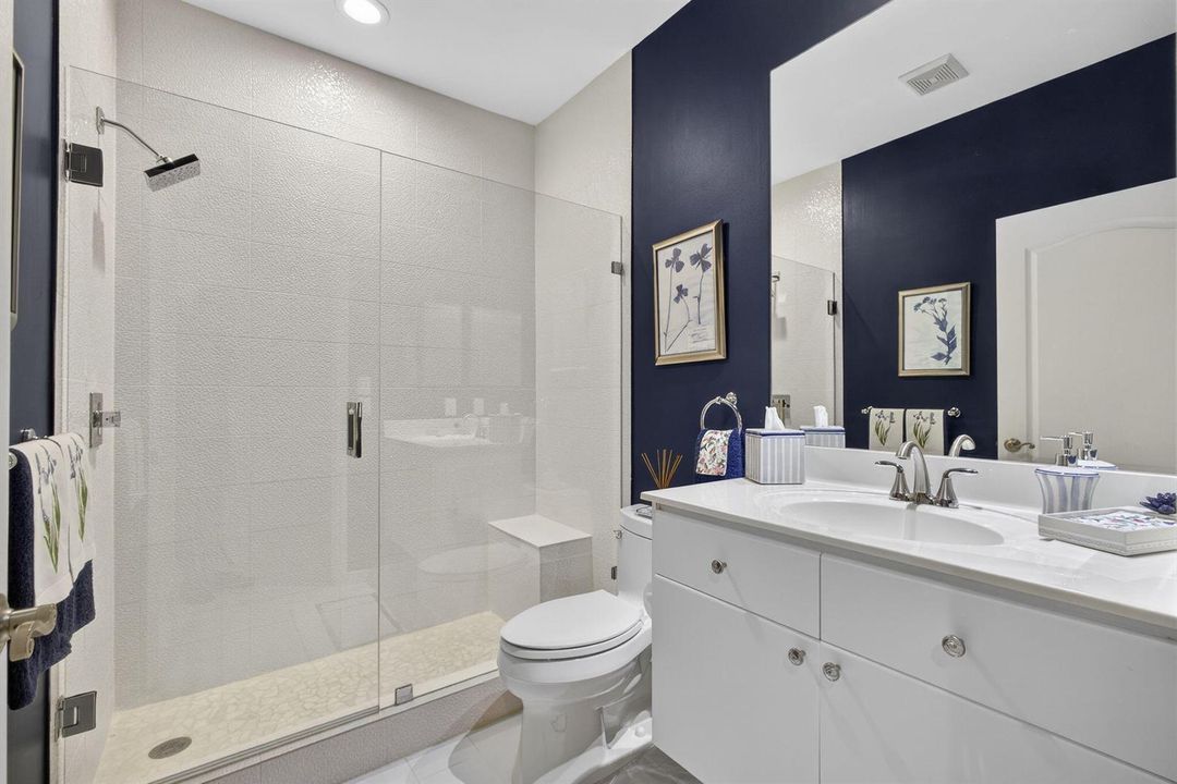 2nd Bathroom
