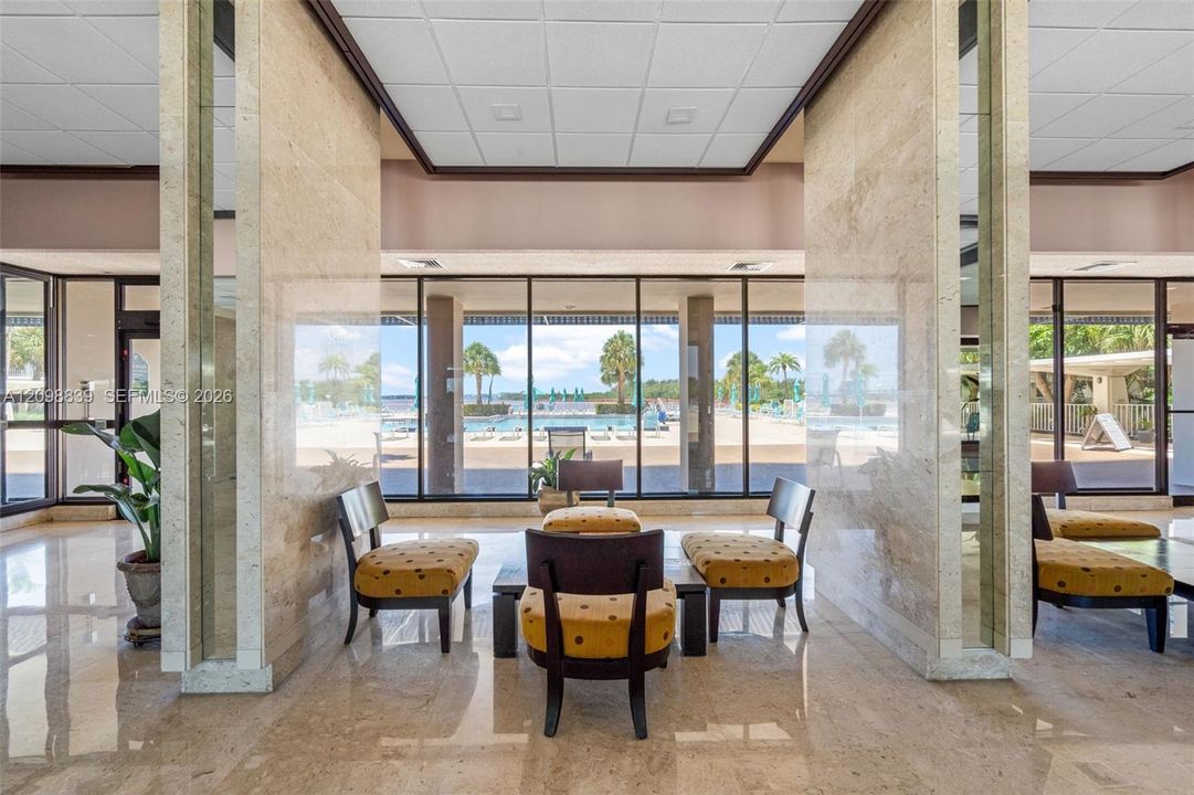For Rent: $3,200 (2 beds, 2 baths, 1220 Square Feet)