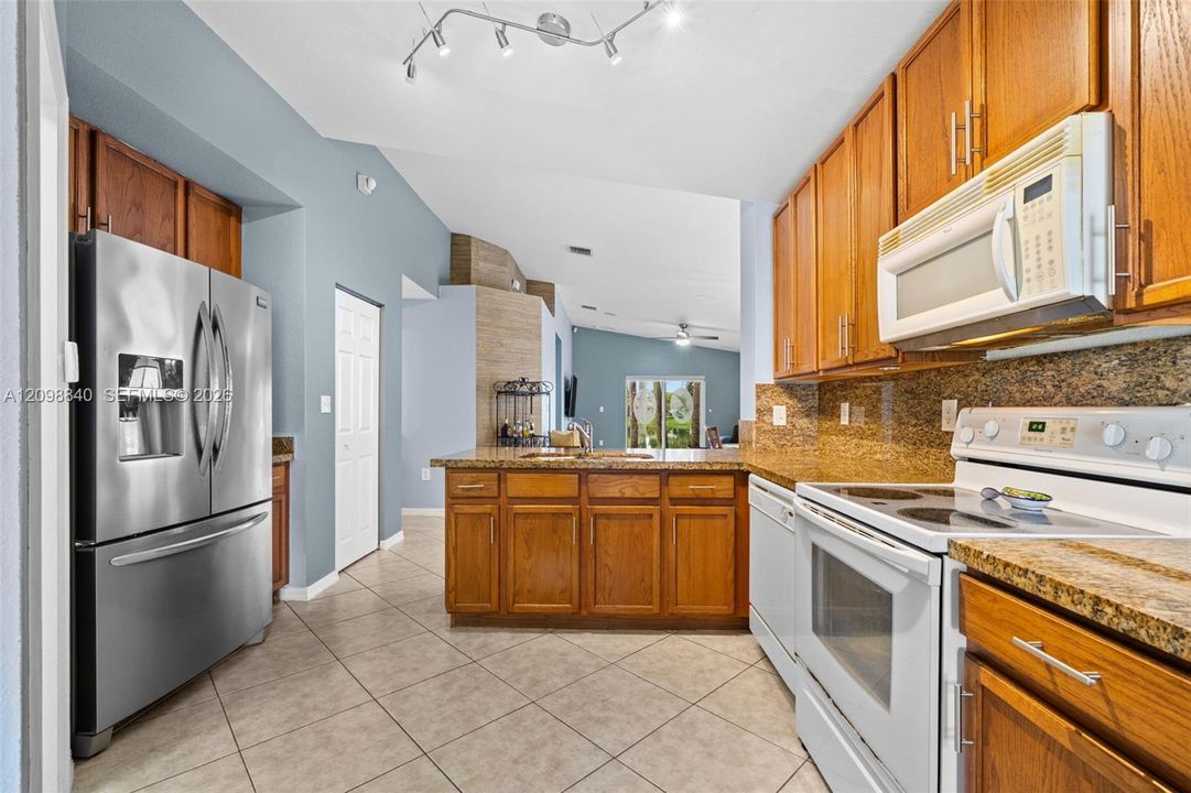 For Sale: $599,900 (3 beds, 2 baths, 1350 Square Feet)