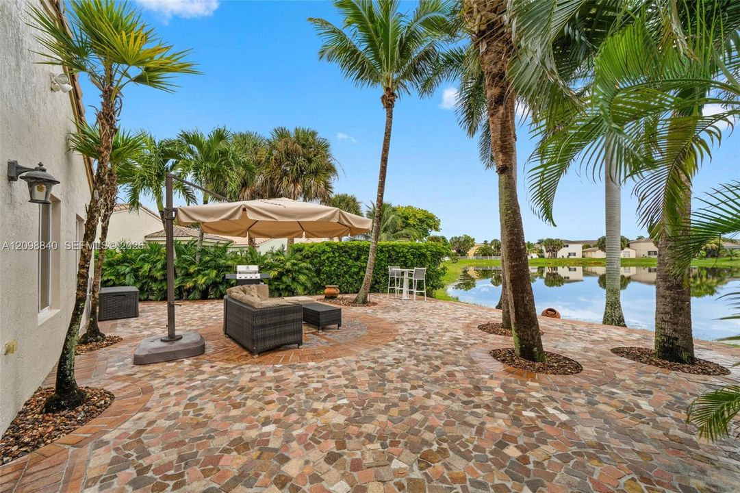 For Sale: $599,900 (3 beds, 2 baths, 1350 Square Feet)
