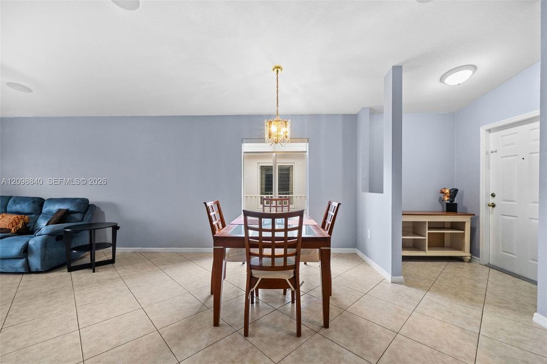 For Sale: $599,900 (3 beds, 2 baths, 1350 Square Feet)