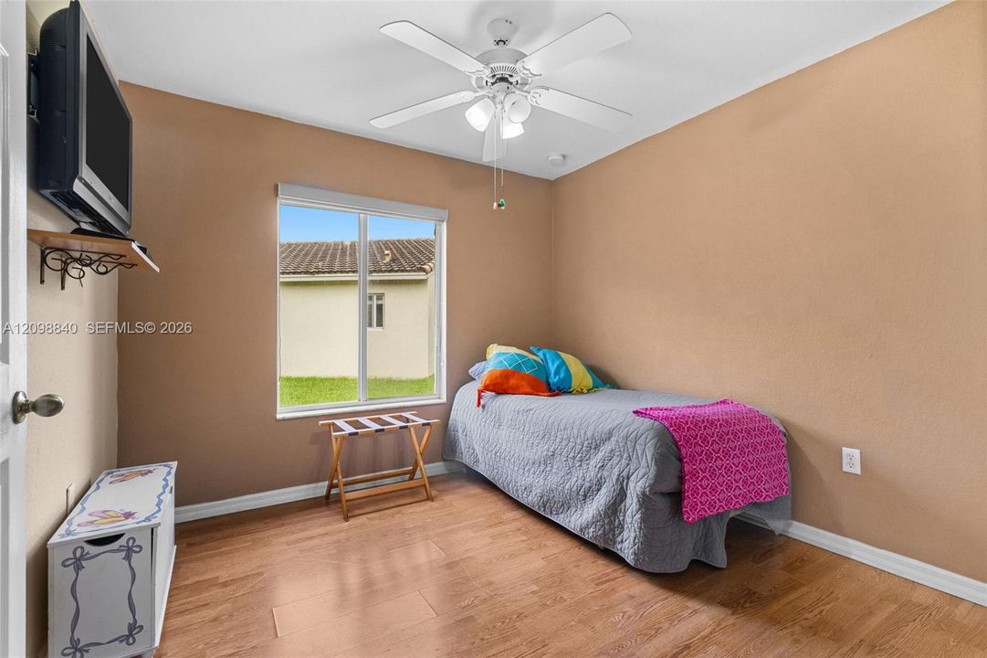 For Sale: $599,900 (3 beds, 2 baths, 1350 Square Feet)