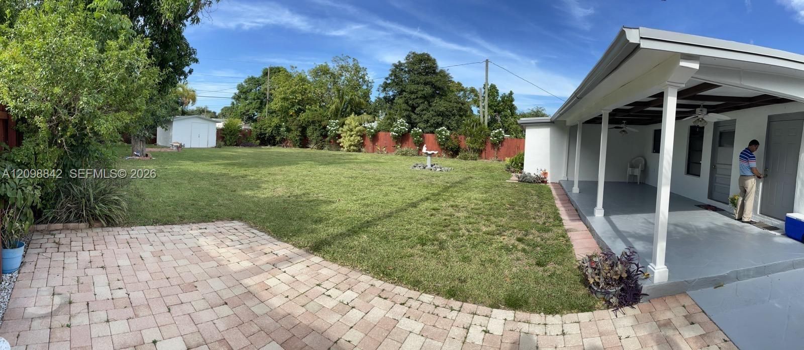 For Rent: $2,700 (3 beds, 1 baths, 1652 Square Feet)