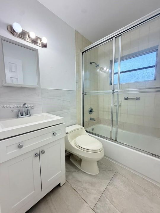 For Rent: $2,300 (2 beds, 1 baths, 3146 Square Feet)