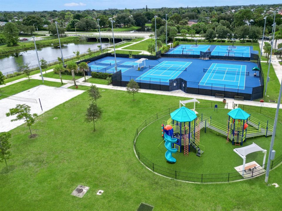 Crestwood Park Royal Palm Beach
