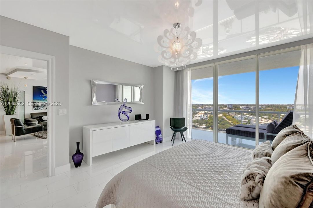 For Sale: $1,350,000 (2 beds, 2 baths, 1442 Square Feet)
